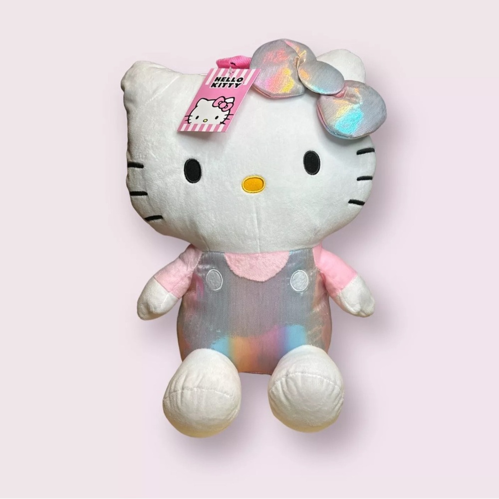 Hello Kitty Plush Backpack - Picture 3 of 7